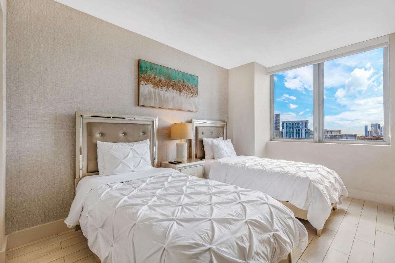 Resort-Style Living With Direct Ocean Views - 3Br Beauty Hallandale Beach Exteriér fotografie