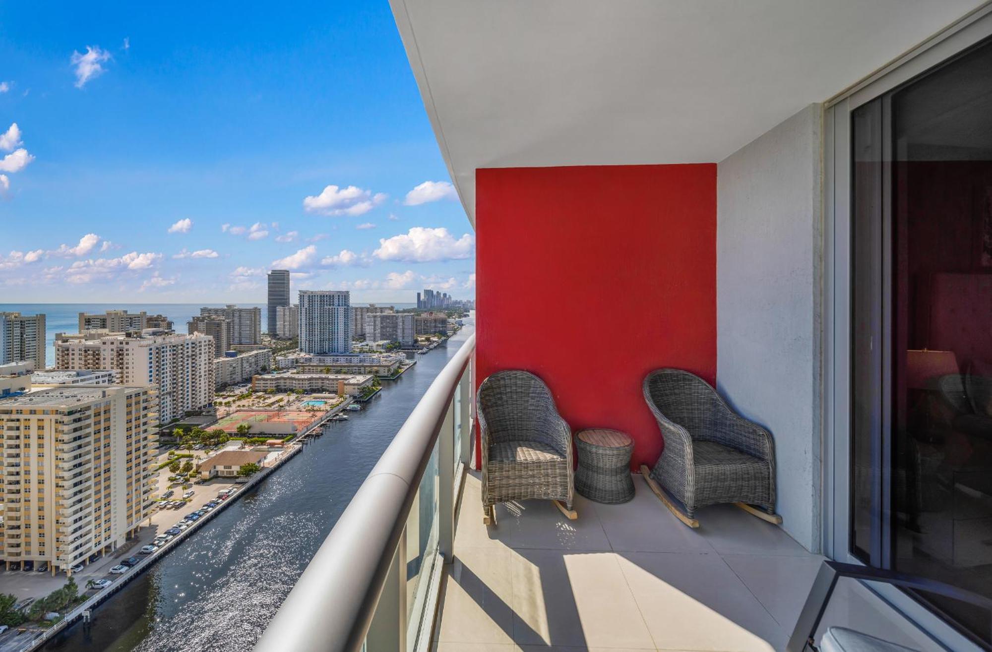 Resort-Style Living With Direct Ocean Views - 3Br Beauty Hallandale Beach Exteriér fotografie