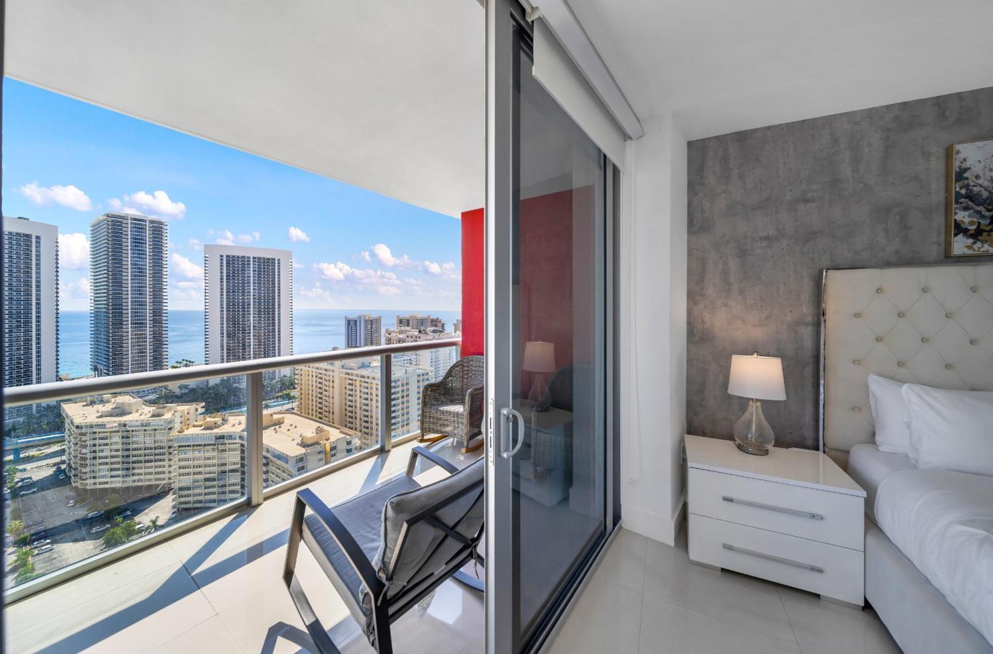Resort-Style Living With Direct Ocean Views - 3Br Beauty Hallandale Beach Exteriér fotografie