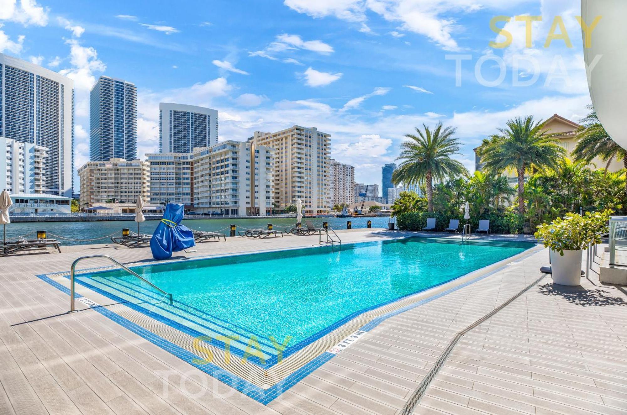Resort-Style Living With Direct Ocean Views - 3Br Beauty Hallandale Beach Exteriér fotografie